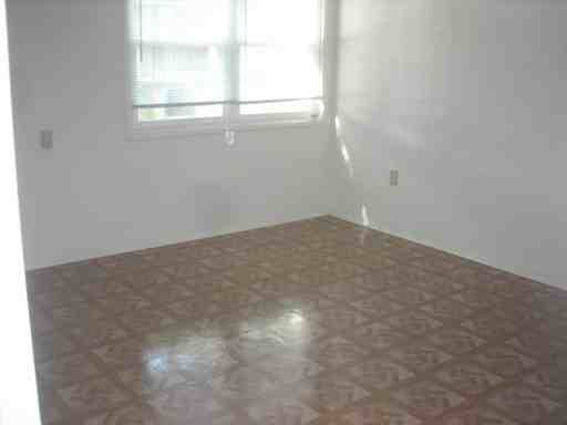 2219 Pentland Dr - Photo 3 of 4