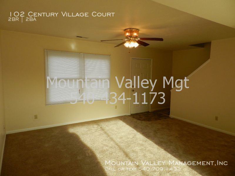 102 Century Village Court - Photo 2 of 9