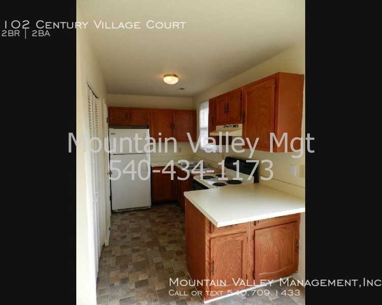 102 Century Village Court - Photo 3 of 9