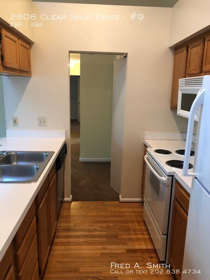 2808 Clear Shot Dr #9 - Photo 3 of 13