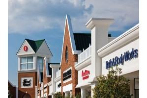 Woods Of Williamsburg Apartments - Photo 2 of 16