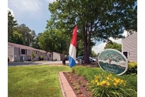 Woods Of Williamsburg Apartments - Photo 3 of 16