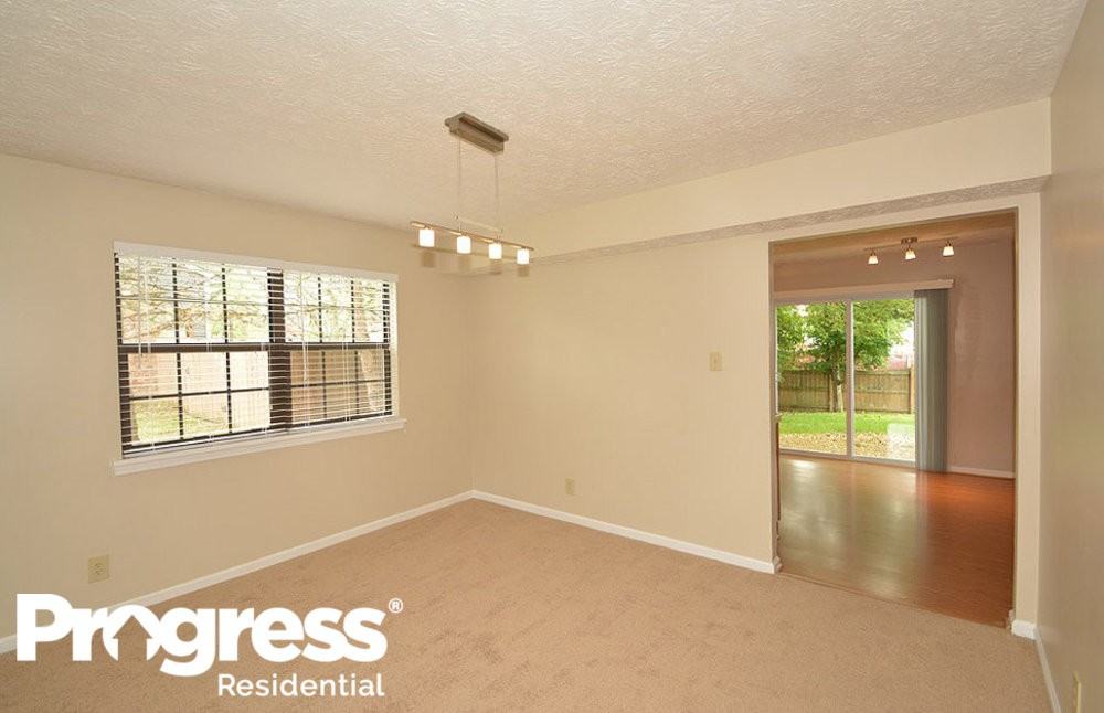 7733 Maradona Dr S - Photo 4 of 31