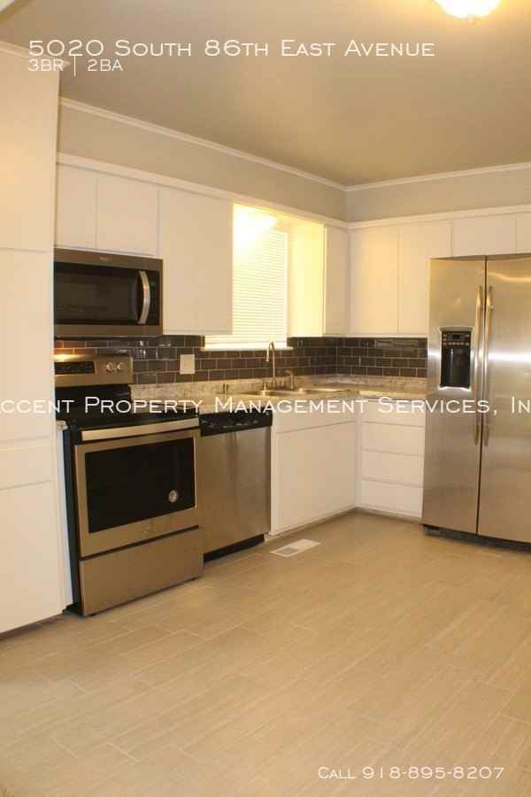 5020 South 86th East Avenue - Photo 3 of 9
