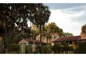 Villas Continental & Yacht Club - Photo 3 of 13