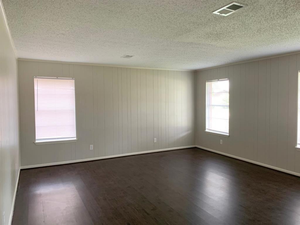 709 Grace Street - Photo 2 of 15