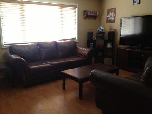 4490 Moose Creek Ave - Photo 3 of 12