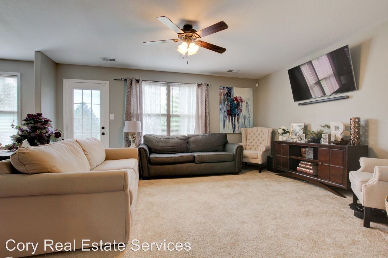 220 E. Johnson Cir - Photo 2 of 14