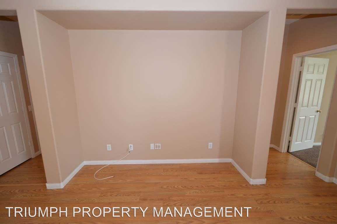 10631 Sweet Lilly Ct - Photo 3 of 45