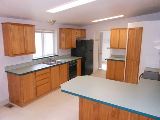 37610 Allen Rd S - Photo 2 of 12