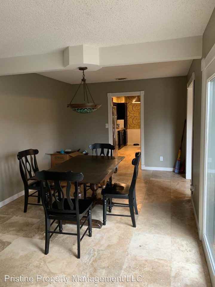 851 Country Place - Photo 2 of 16