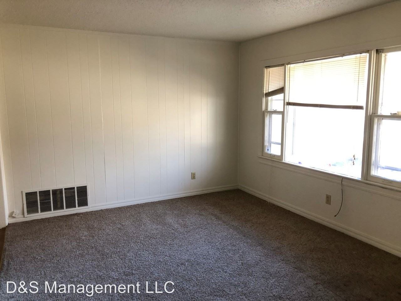 5812 Nw 30th - Photo 2 of 9