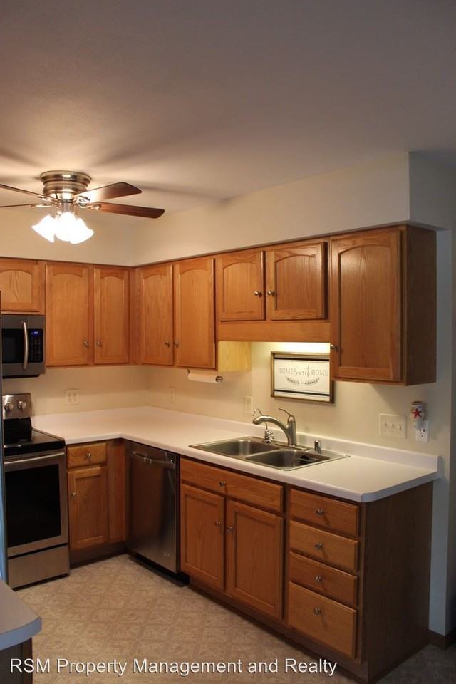 2030 Miller St. #D - Photo 2 of 23