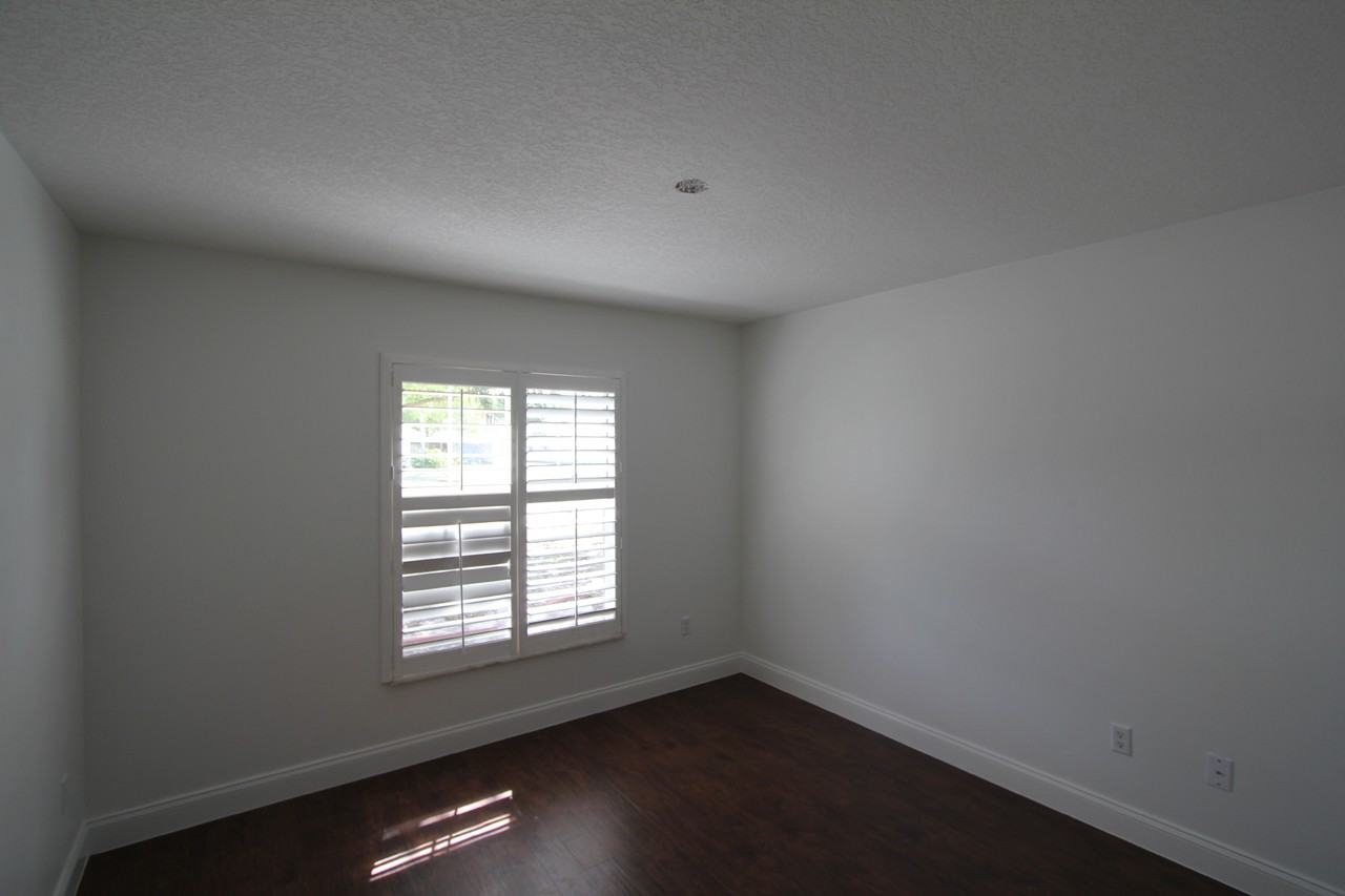 130 Cedarpark Ln - Photo 2 of 11