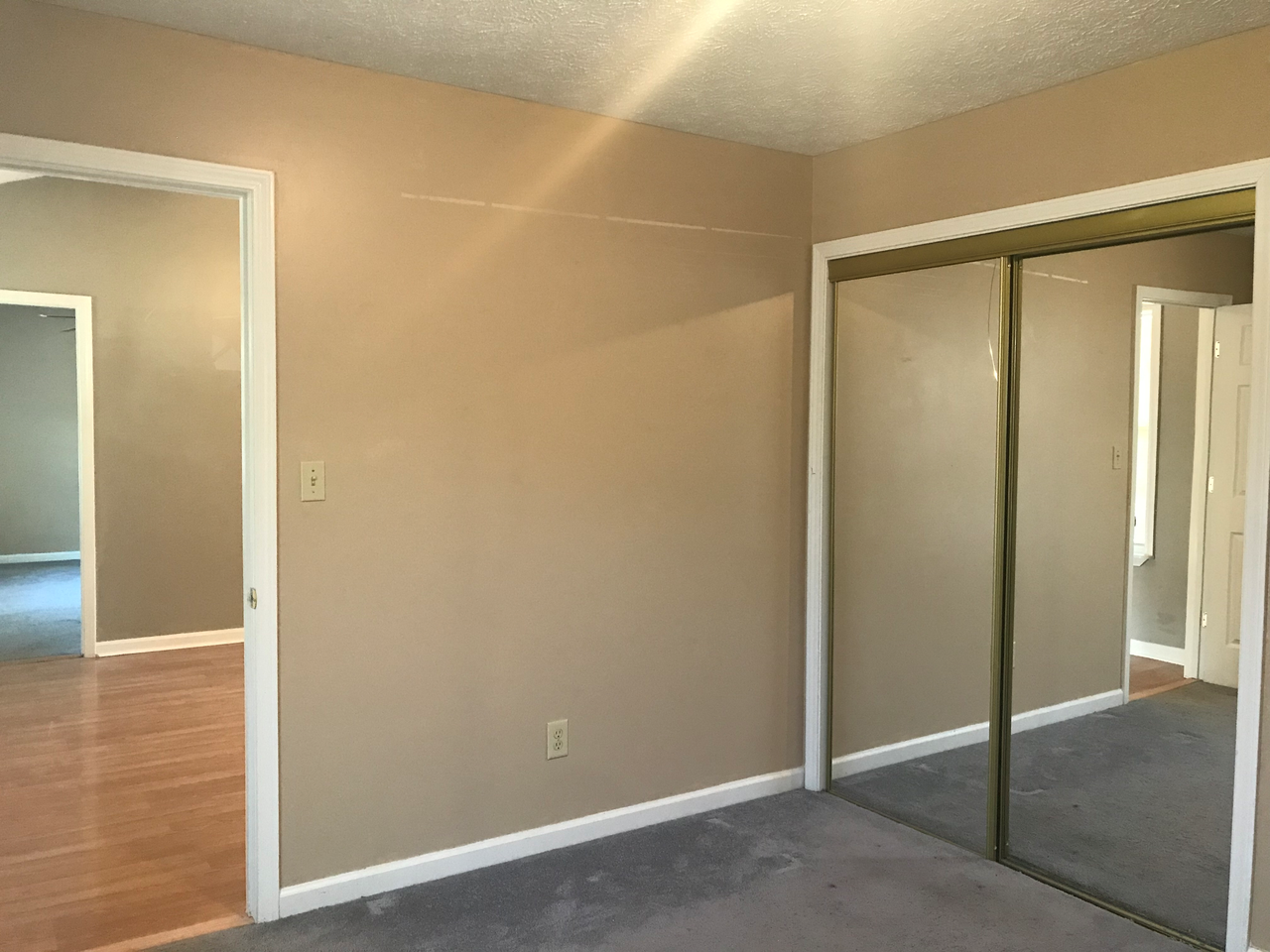 406 Albert Swift Ln - Photo 3 of 12