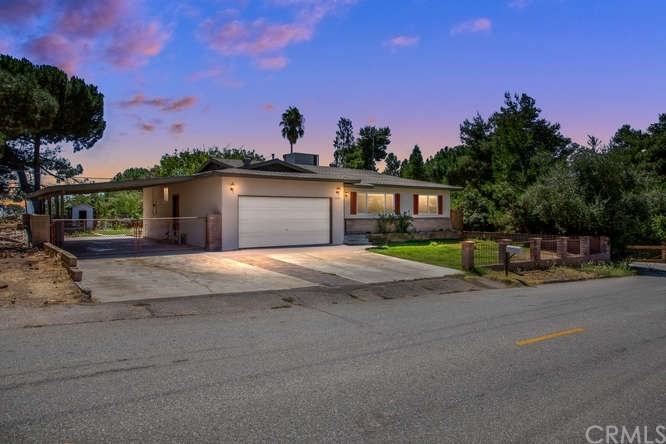 35345 Ivy Avenue - Photo 2 of 35