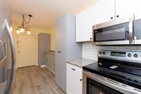 221 Rock St Unit F1 - Photo 3 of 13