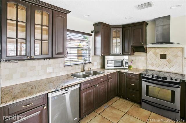 421 Kirk Rd - Photo 2 of 3