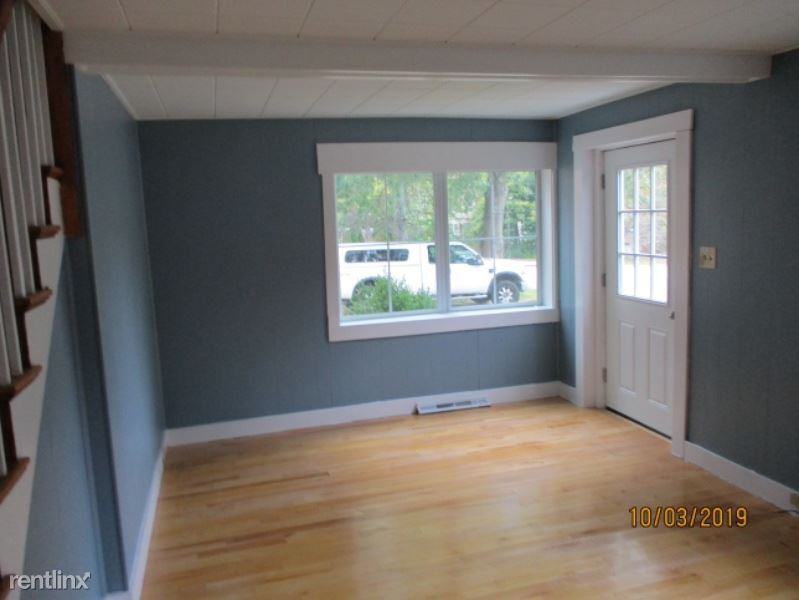 21 Cedar St - Photo 3 of 10