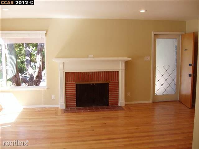 1630 3rd. Ave. - Photo 3 of 11