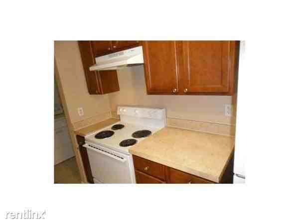 2916 NW 55th Ave - Photo 3 of 7