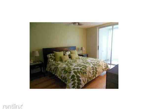 3503 Oaks Way - Photo 3 of 21