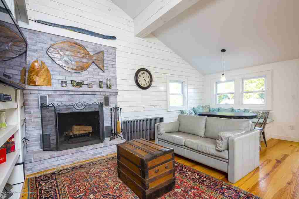 34 Avenue C - Photo 2 of 20