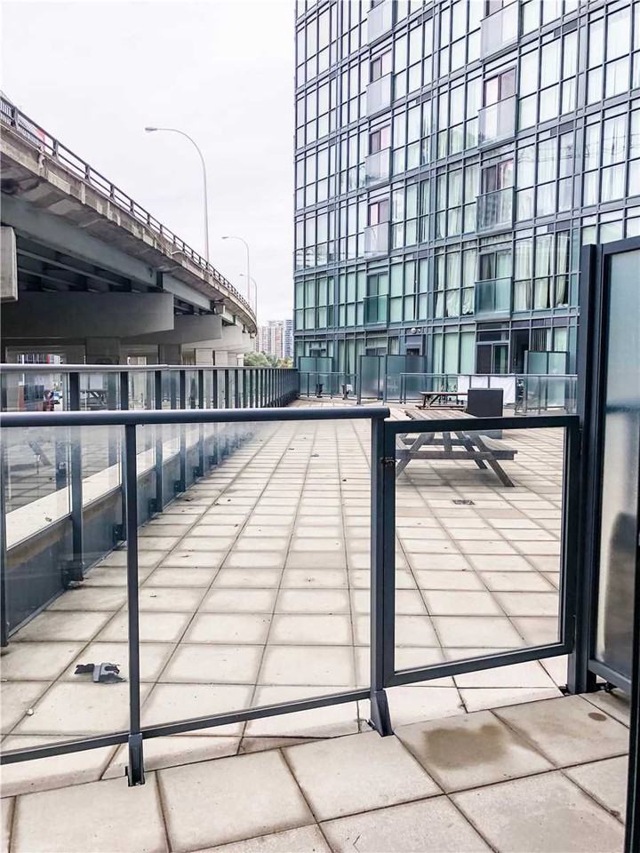 169 Fort York Blvd #210 - Photo 2 of 5