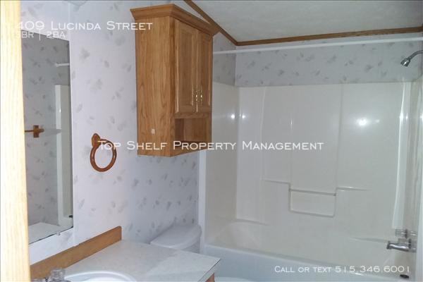 409 Lucinda Street - Photo 3 of 6