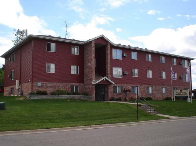 Paris Place - Photo 2 of 6