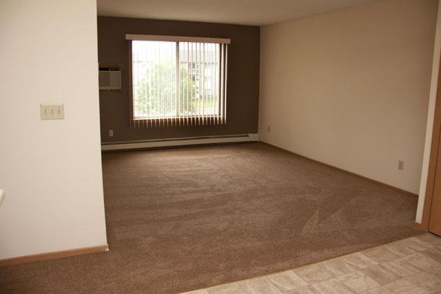 Paris Place - Photo 3 of 6