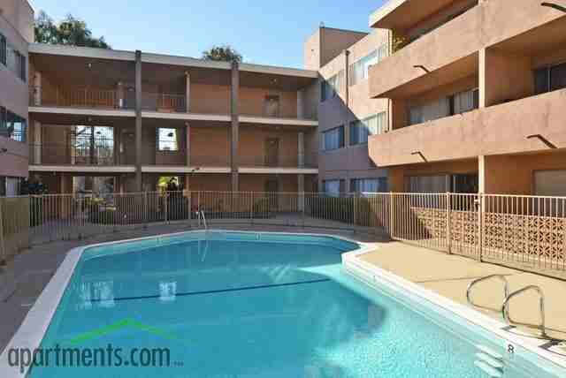 North Pointe Rayen Apartments - Photo 3 of 8