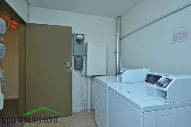 North Pointe Rayen Apartments - Photo 2 of 8