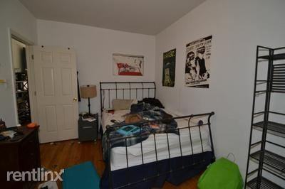 724 W Roscoe St - Photo 3 of 5