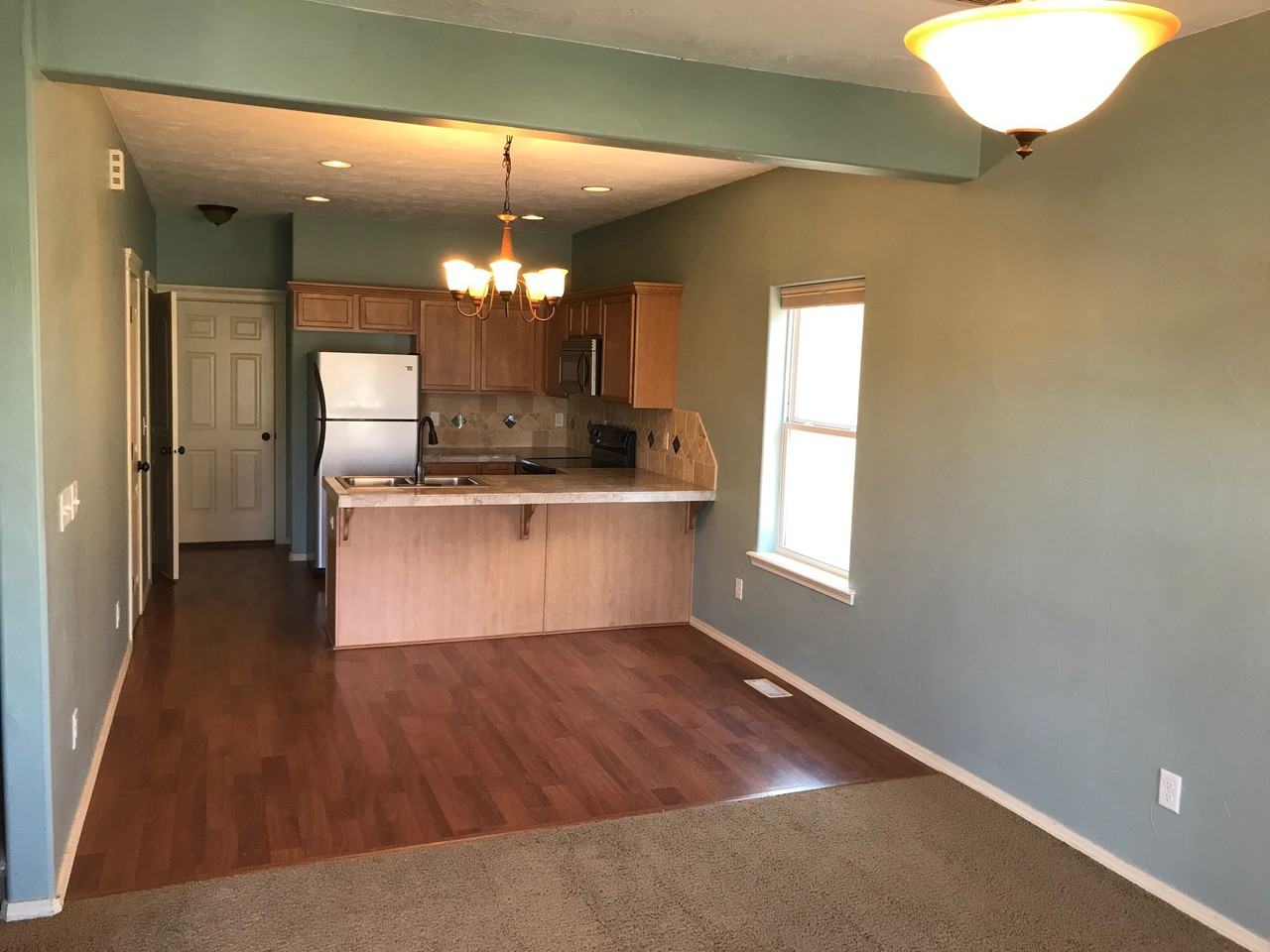 1719 Bison Dr - Photo 2 of 8