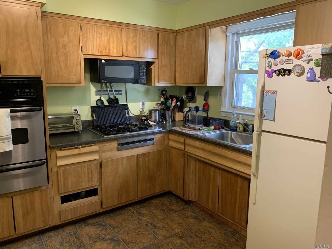 26804 268-04 83rd Ave - Photo 2 of 12