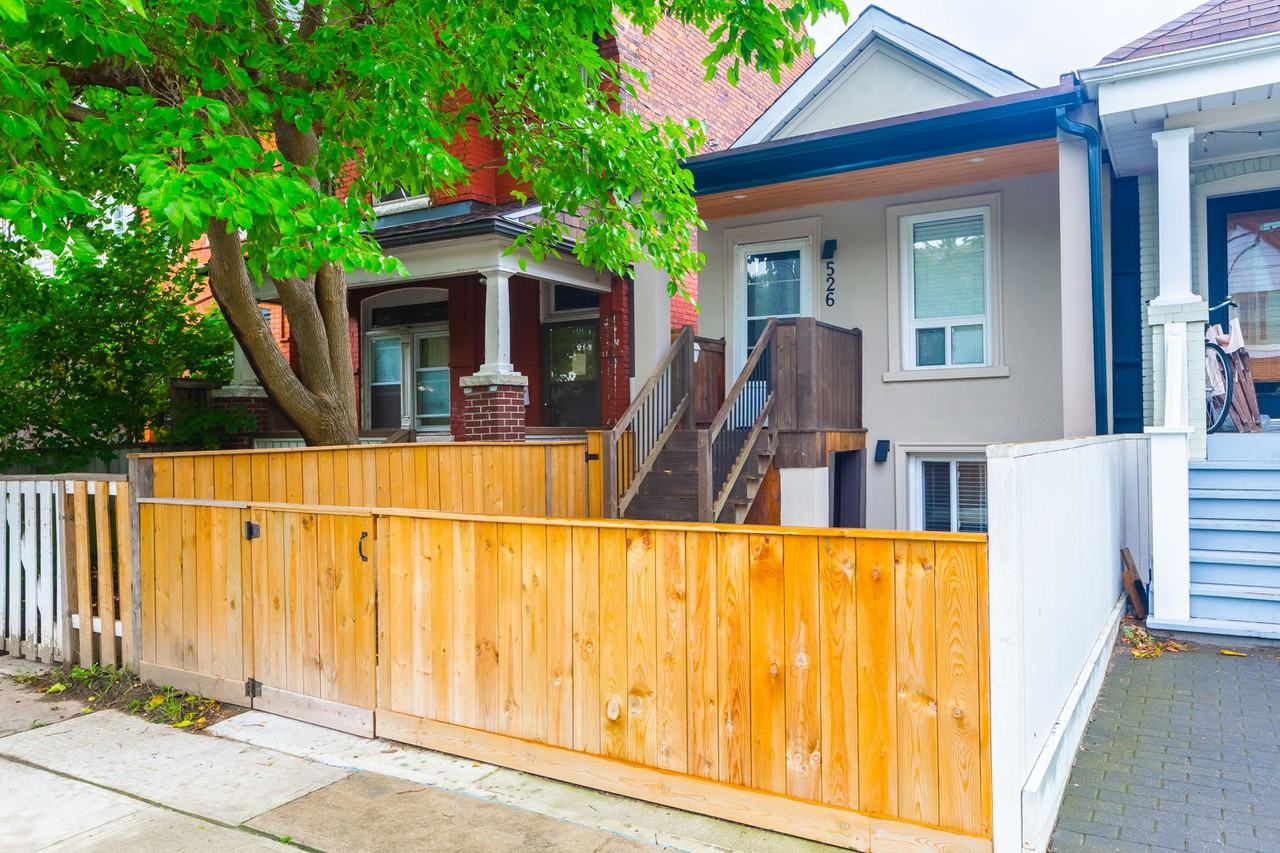 Keele & Dundas #Upper