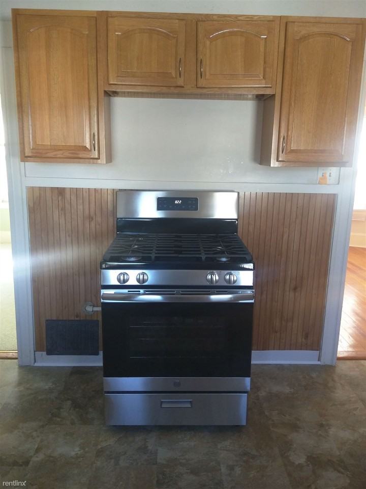 55 Moreland St - Photo 3 of 16