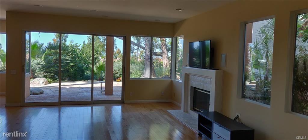 30 Urey Ct - Photo 3 of 23