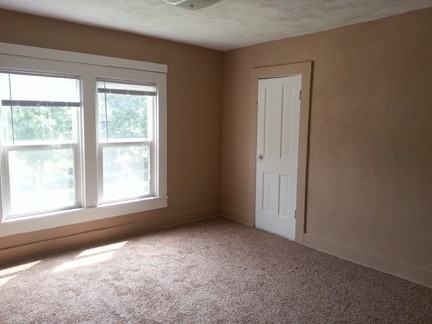 115 Helen St - Photo 2 of 6