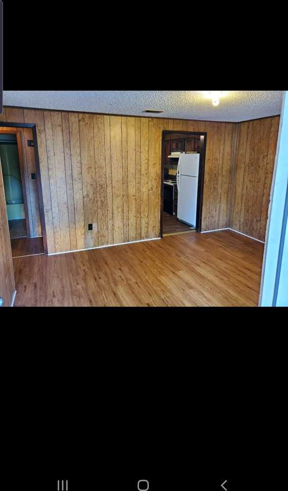 304 Alley B #A - Photo 2 of 6