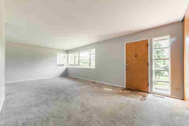 1916 56th - Photo 2 of 13