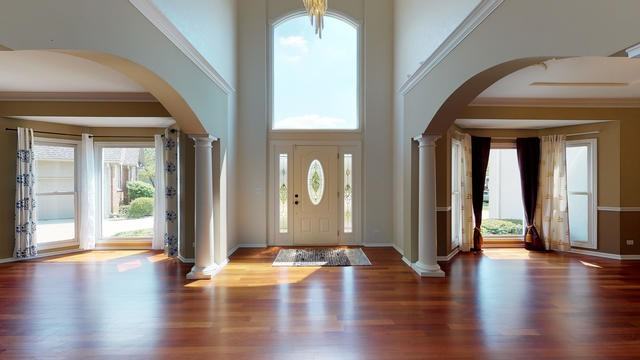 1152 Flanders - Photo 3 of 47