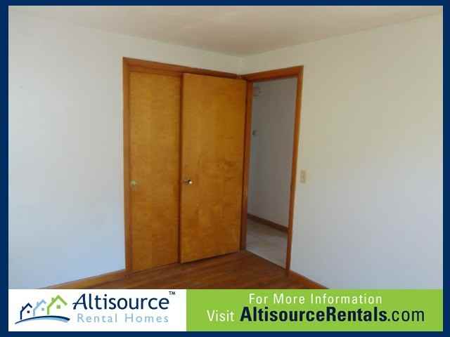 24 Johnson Blvd - Photo 3 of 12