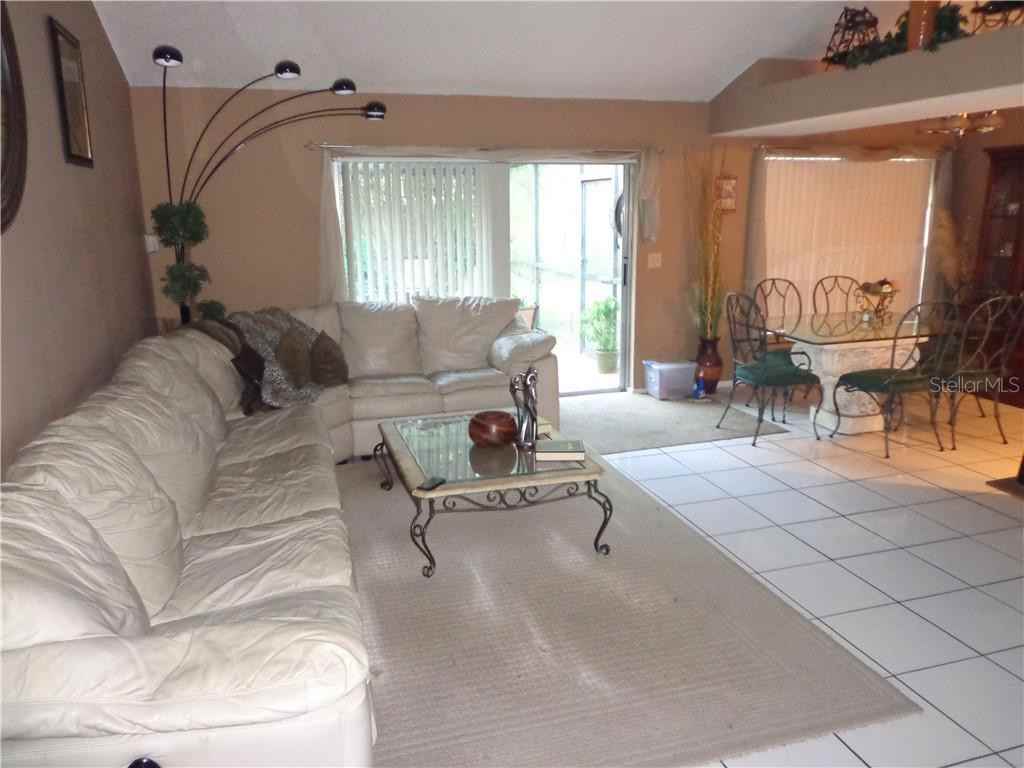 1418 Cloverfield Drive - Photo 2 of 5