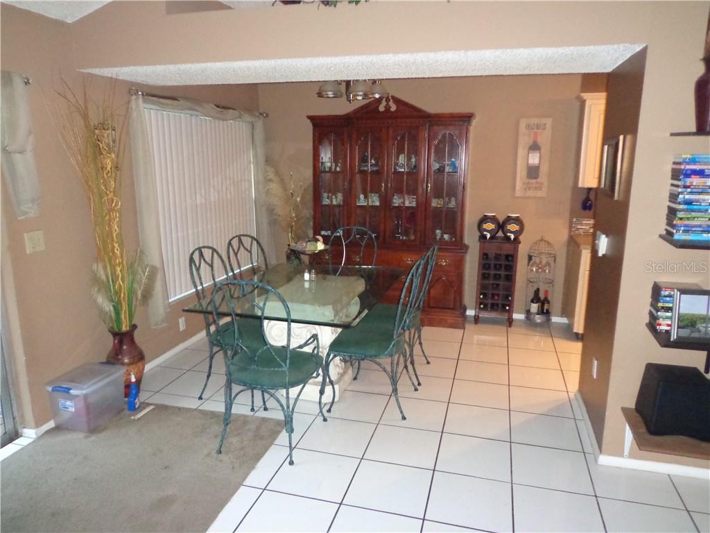 1418 Cloverfield Drive - Photo 3 of 5
