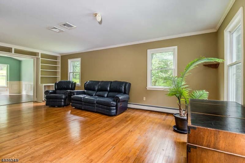 12 Curtis Dr. - Photo 3 of 25