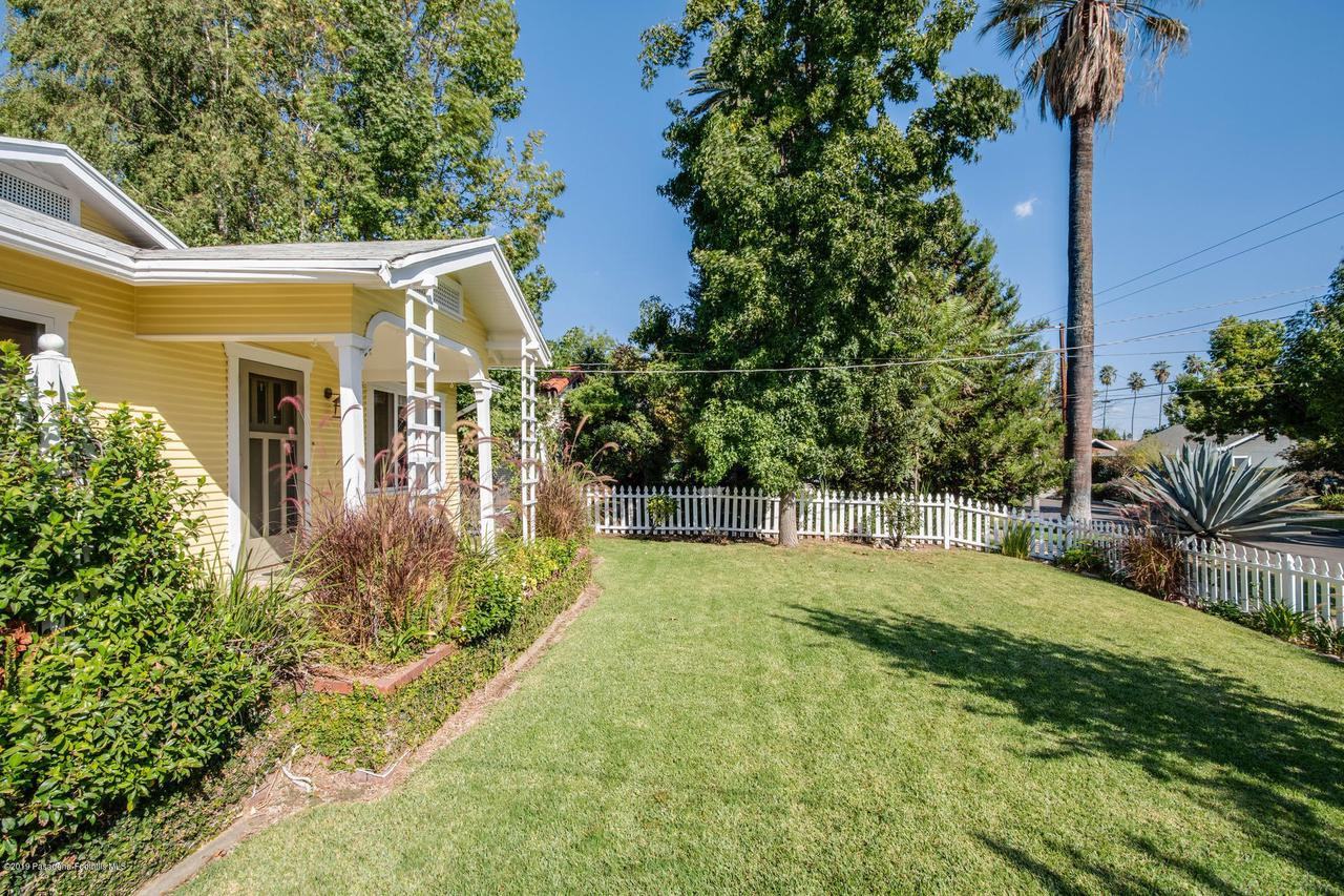 709 East Howard Street - Photo 3 of 20