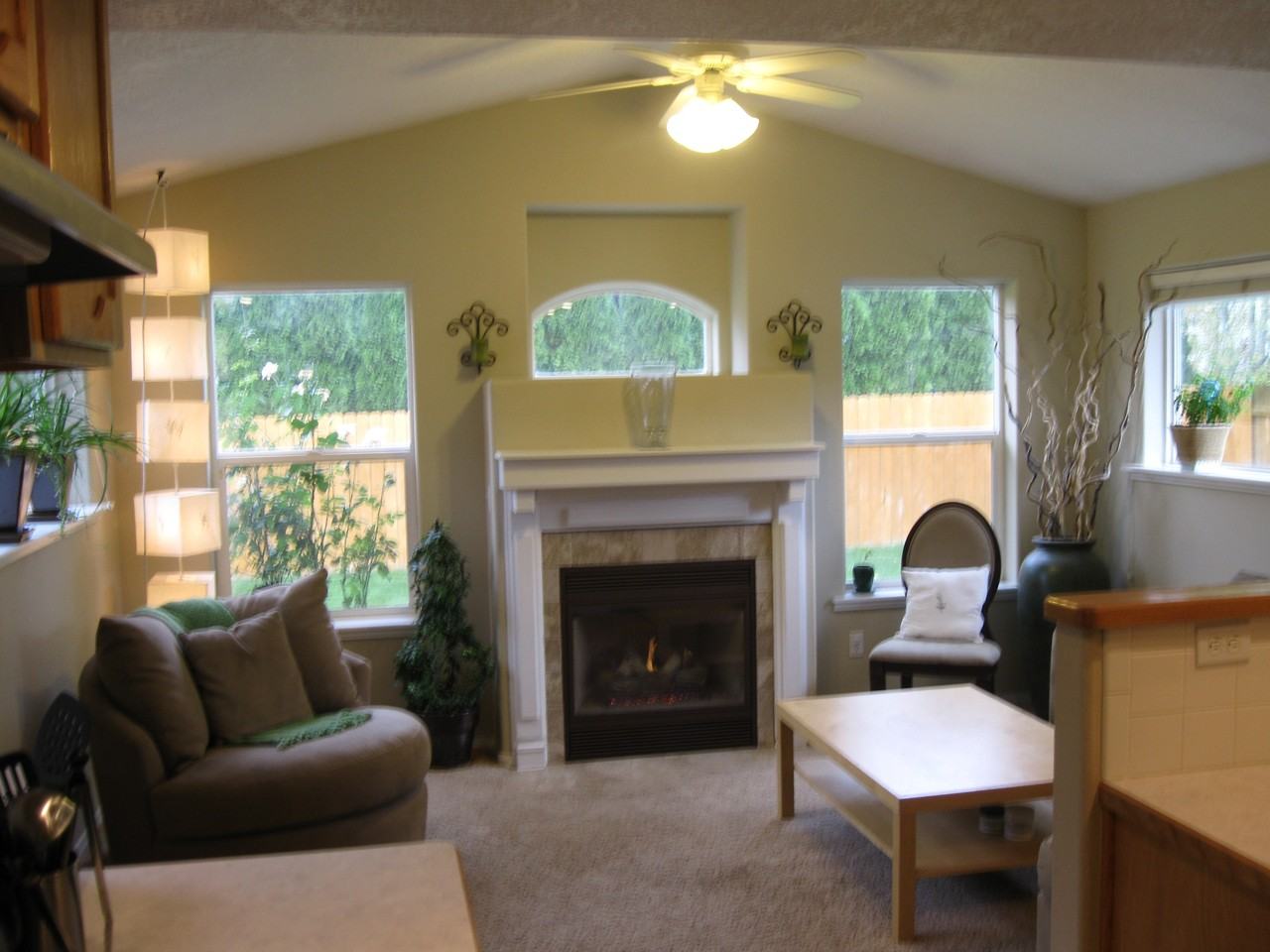 522 W Bosanka Dr - Photo 2 of 10