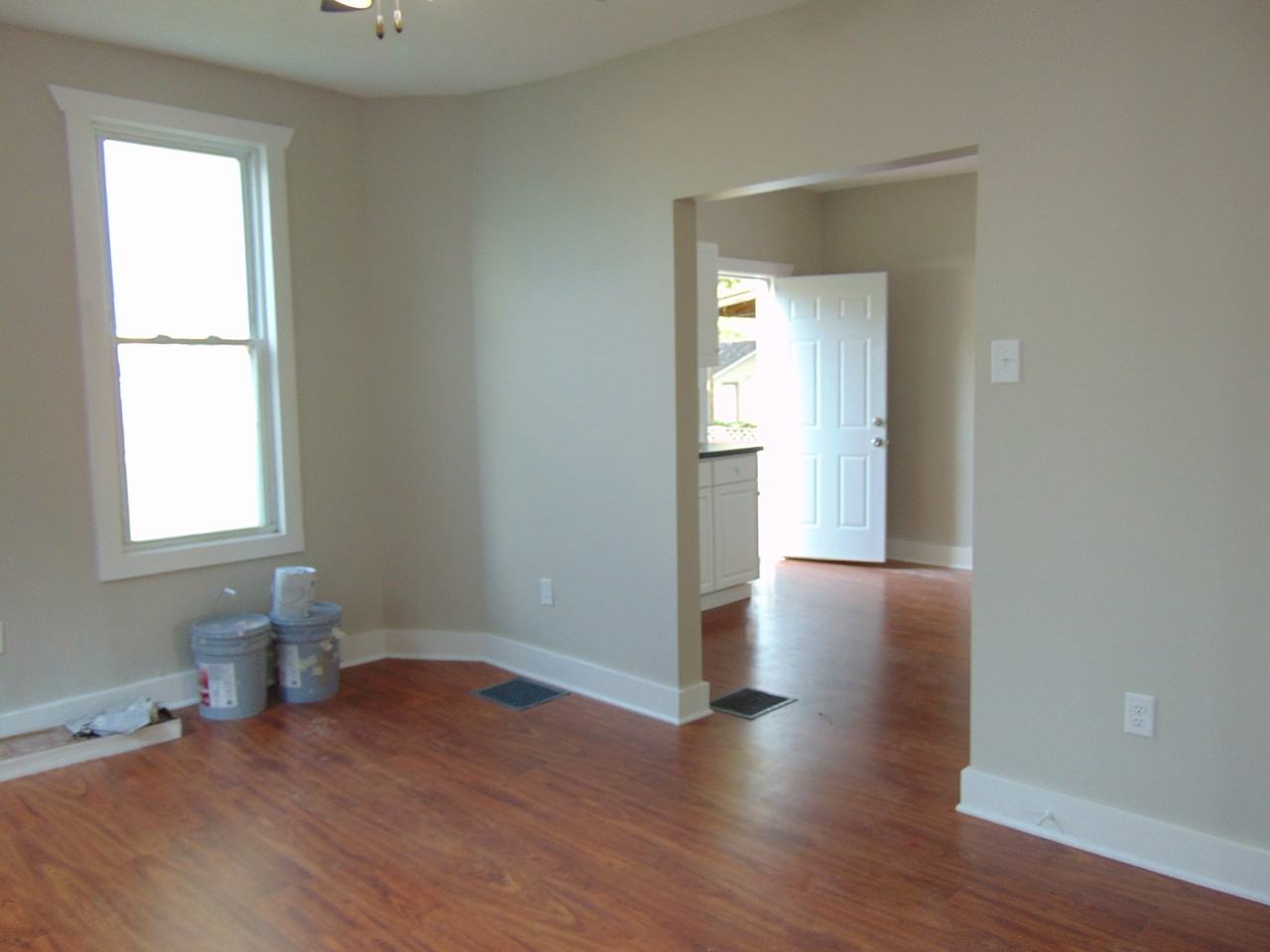 717 Riverside Avenue - Photo 3 of 10